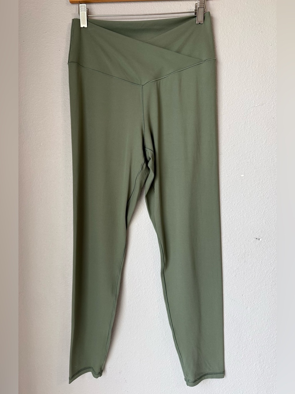 Offline By Aerie Real Me High Waisted Olive Green Leggings Women’s Size XL
